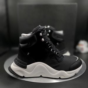 Sorel Kinetic RNEGD Conquest WP Boot 'Black/White' Women's Size 8 NL4400-010